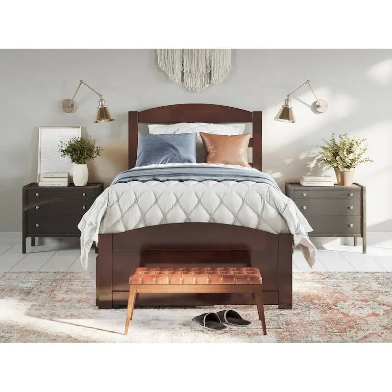 Letto con struttura a piattaforma, pediera e 2 cassetti portaoggetti